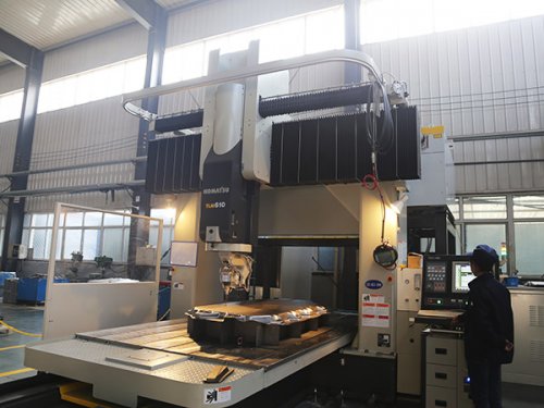 Three-dimensional Five-axis CNC Laser Cutting Machine